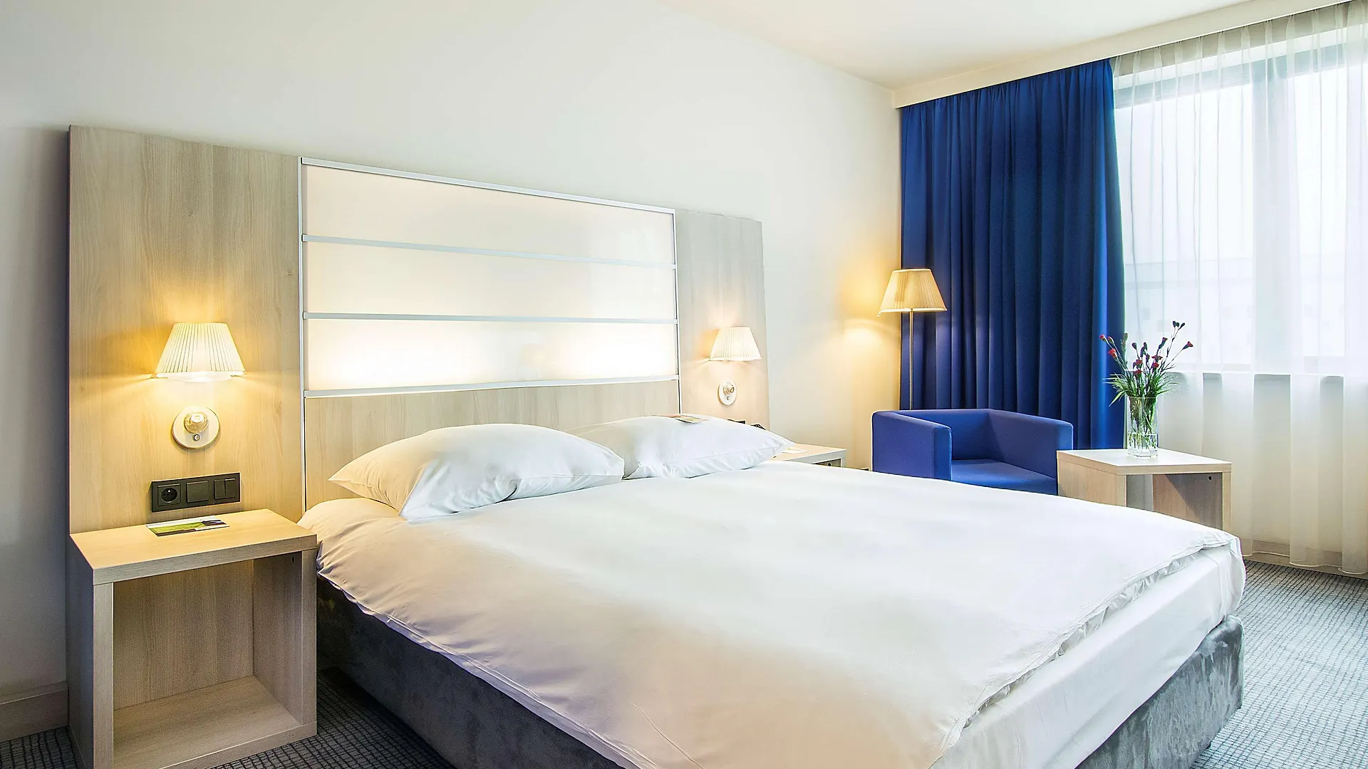 Park Inn By Radisson קרקוב מלון