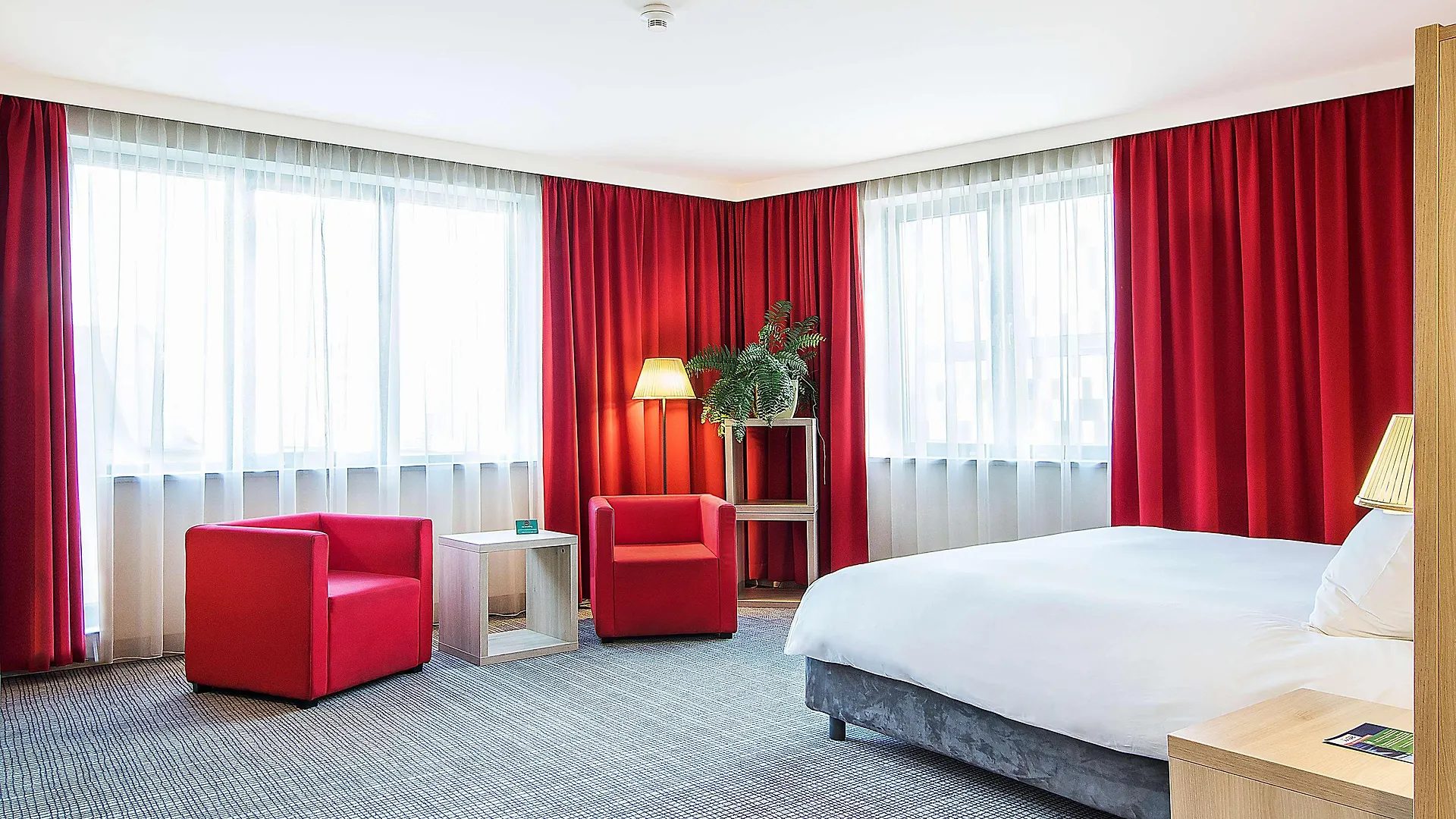**** מלון Park Inn By Radisson קרקוב פולין