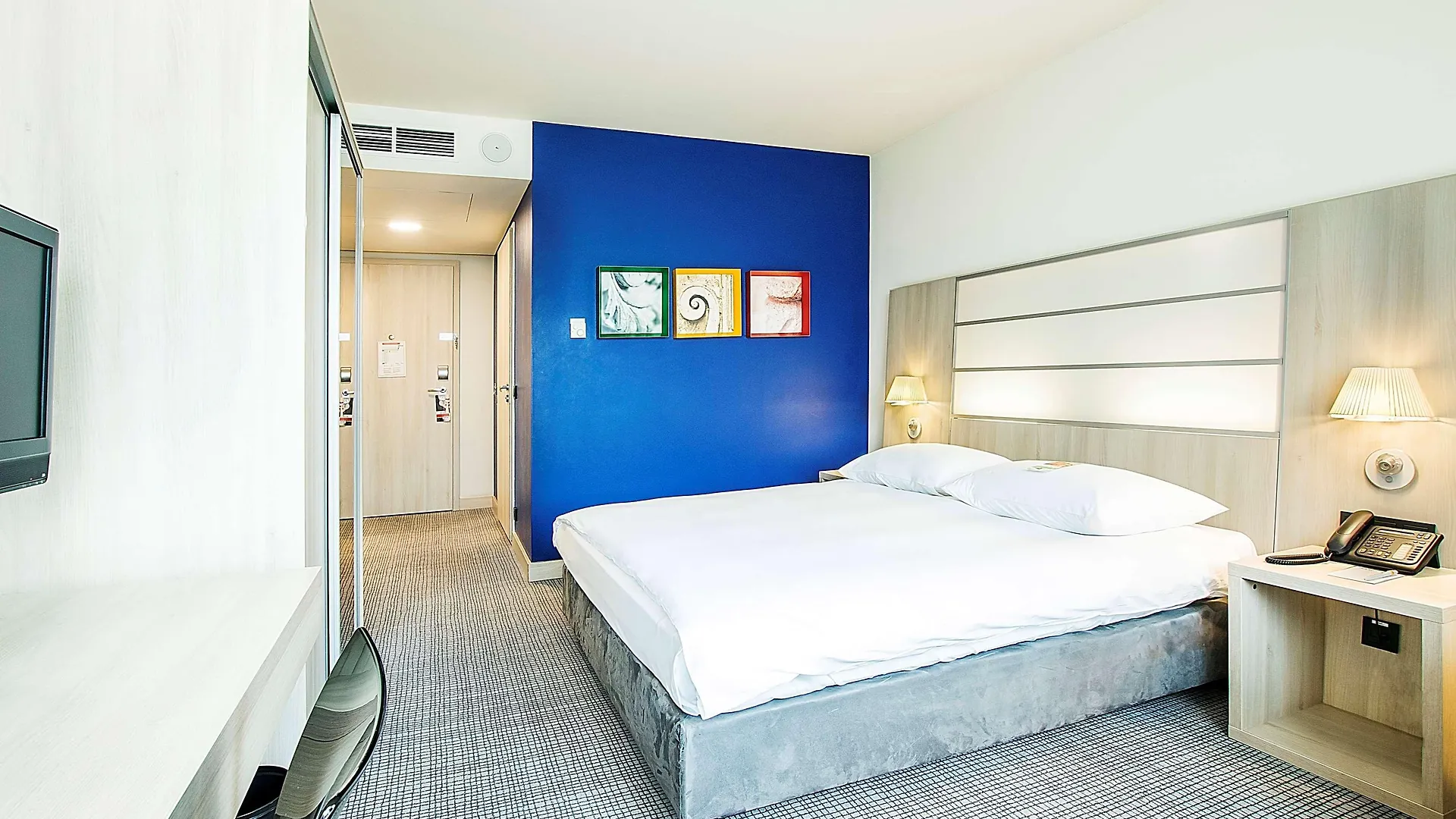 מלון Park Inn By Radisson קרקוב