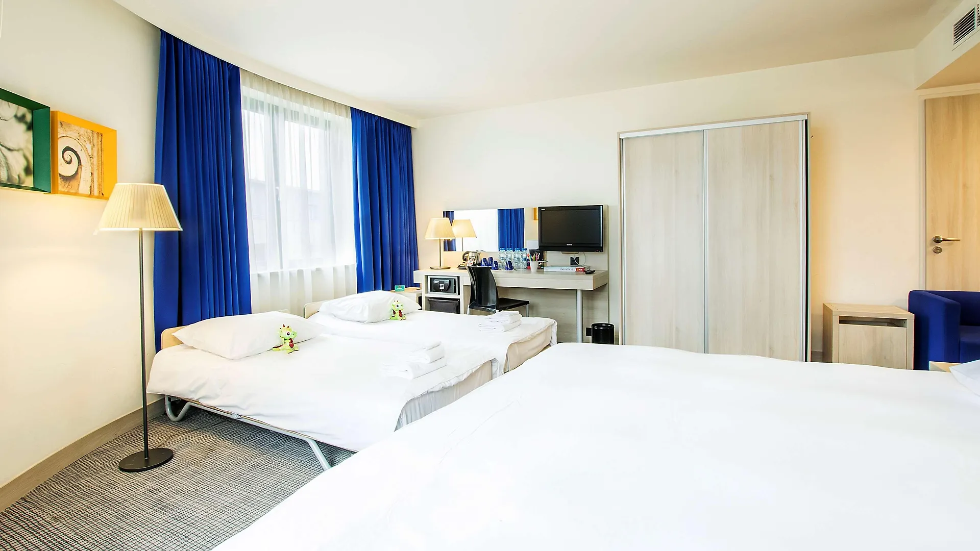 מלון Park Inn By Radisson קרקוב