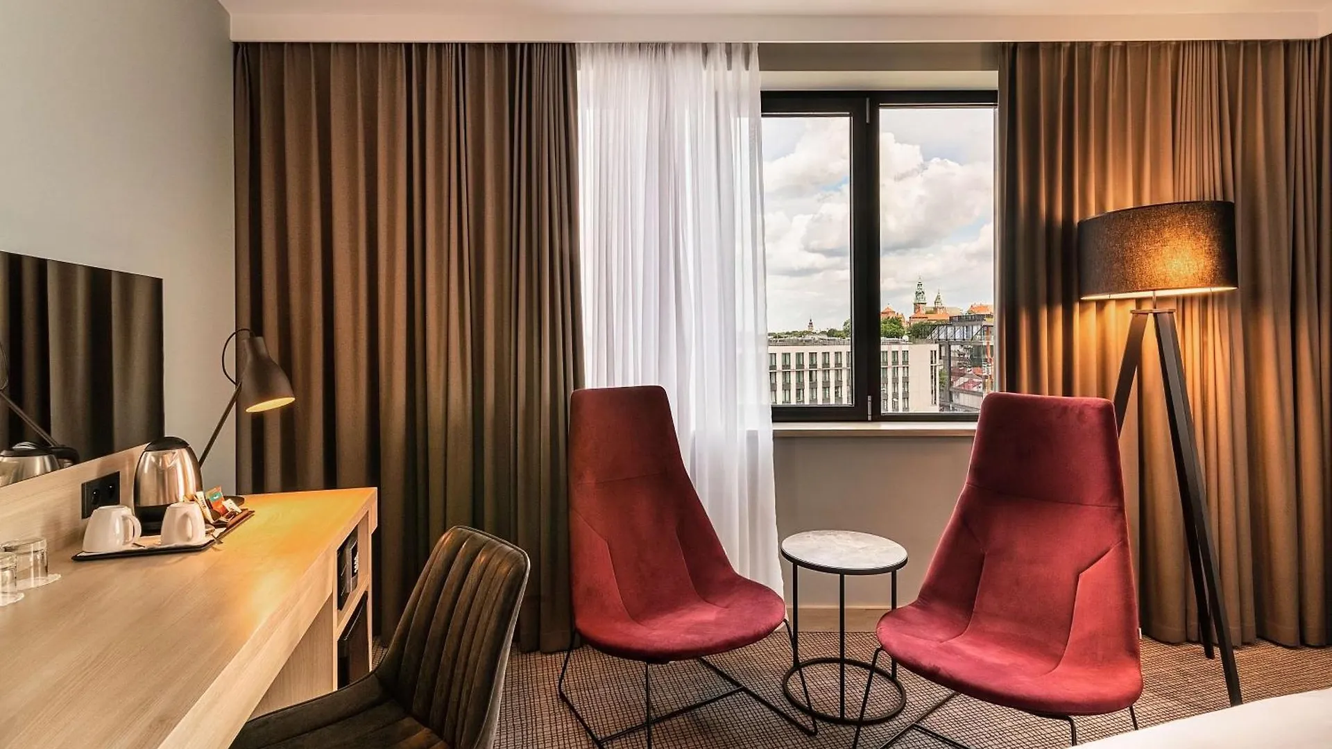 Park Inn By Radisson קרקוב 4*,